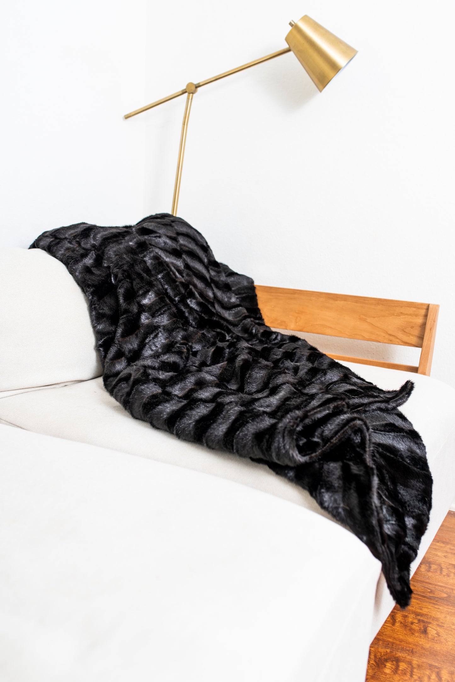 Carly Luxe Cuddle Throw Blanket - Espresso Embossed